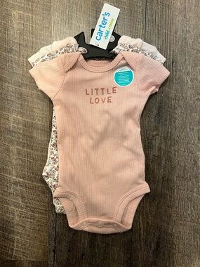 NWT Carter's 3-pack of newborn onesies